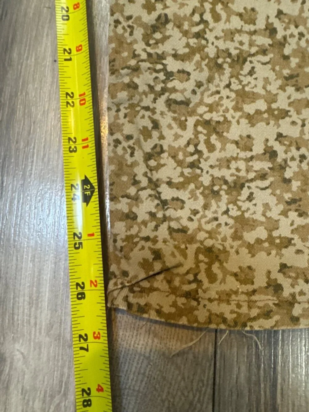 Levi Strauss & Co. Mens Brown Camo Cargo Pants W32 L32 Fits 34x26 Hemmed Cotton